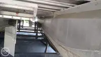 אונית מכולות למכירה