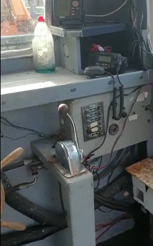 כלי שיט לעבודה למכירה