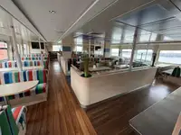 ספינת נוסעים למכירה