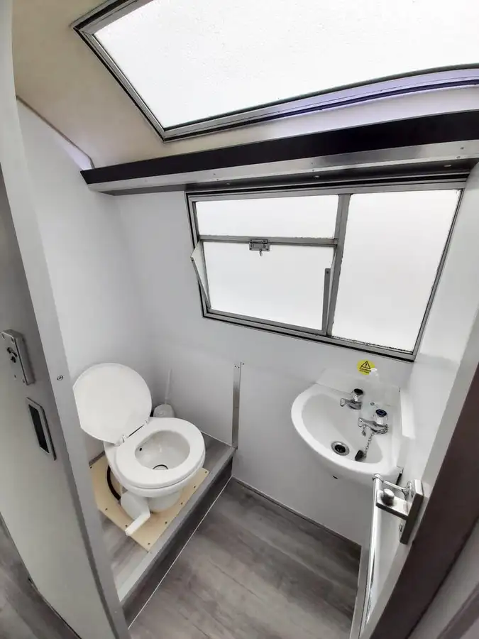 ספינת נוסעים למכירה