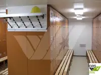 אונית מכולות למכירה