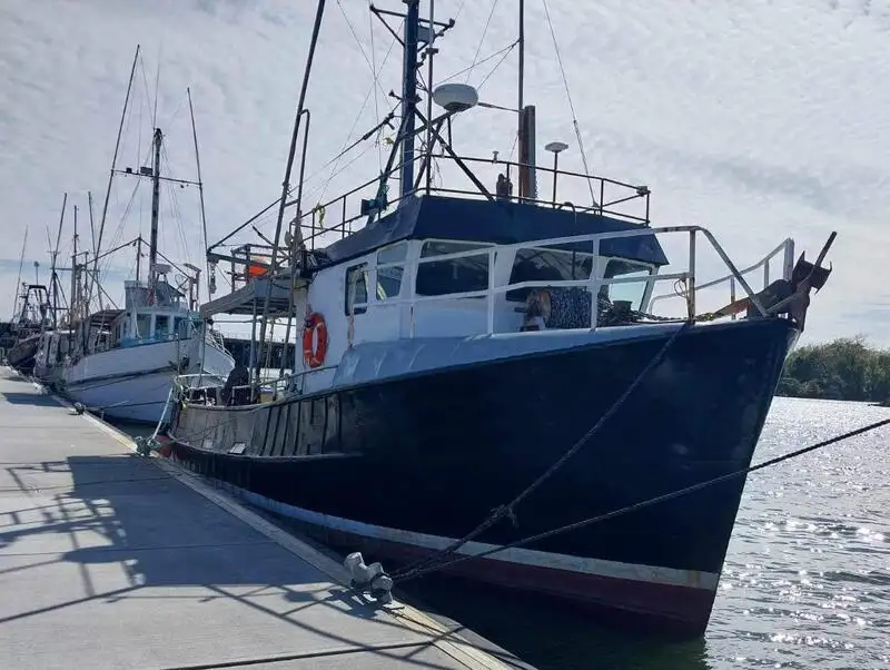 ספינה ארוכות למכירה