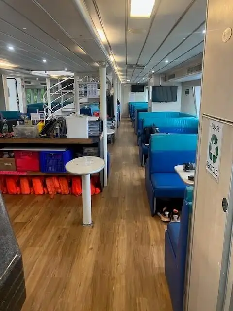 ספינת מעבורת למכירה