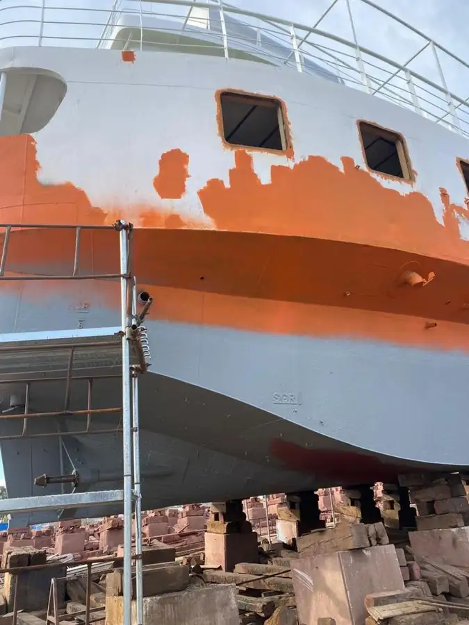 ספינת מעבורת למכירה