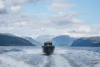 סירת סיור למכירה