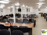 אוניית מכולות למכירה