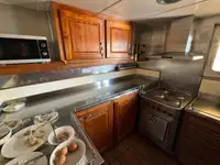 אוניית מכולות למכירה