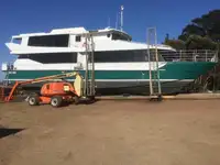 כלי מנוע למכירה